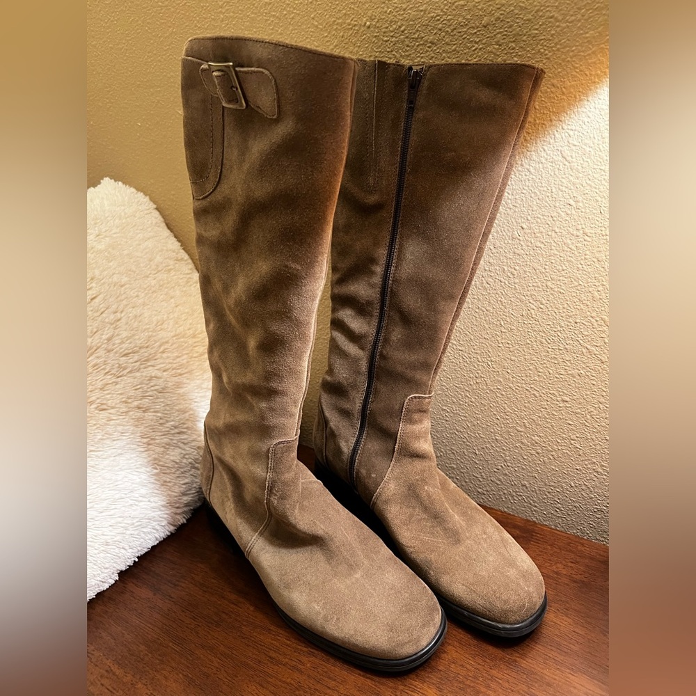 La Canadienne tall boots